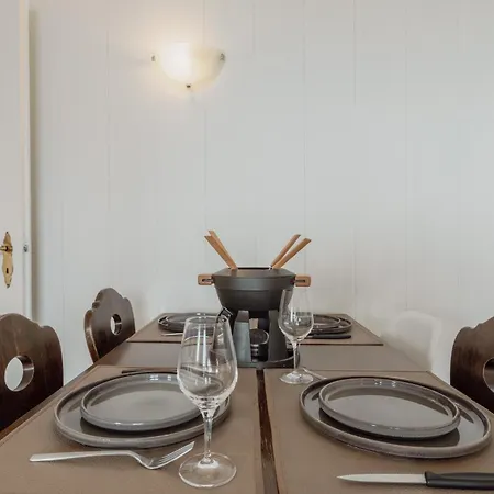 Apartament Avec Vue Spectaculaire Sur Les Montagnes Crans-Montana