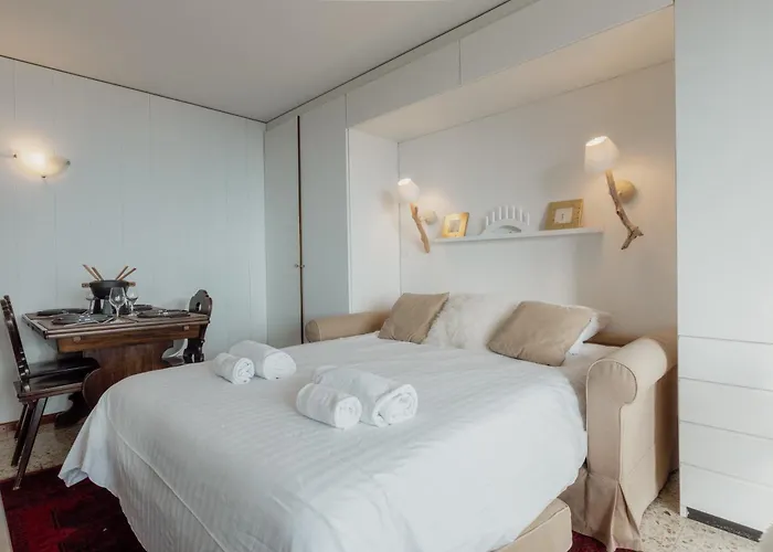 Avec Vue Spectaculaire Sur Les Montagnes Daire