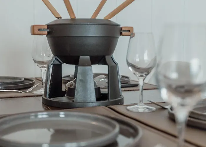 Avec Vue Spectaculaire Sur Les Montagnes *