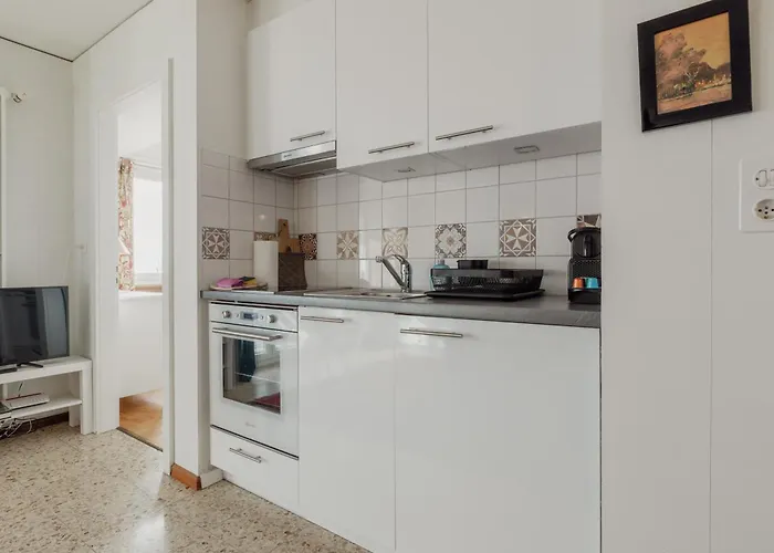 Avec Vue Spectaculaire Sur Les Montagnes * 克莱恩 蒙塔纳